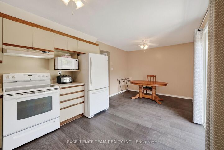 Property Photo:  645 Fraser Avenue  ON K6H 5R2 