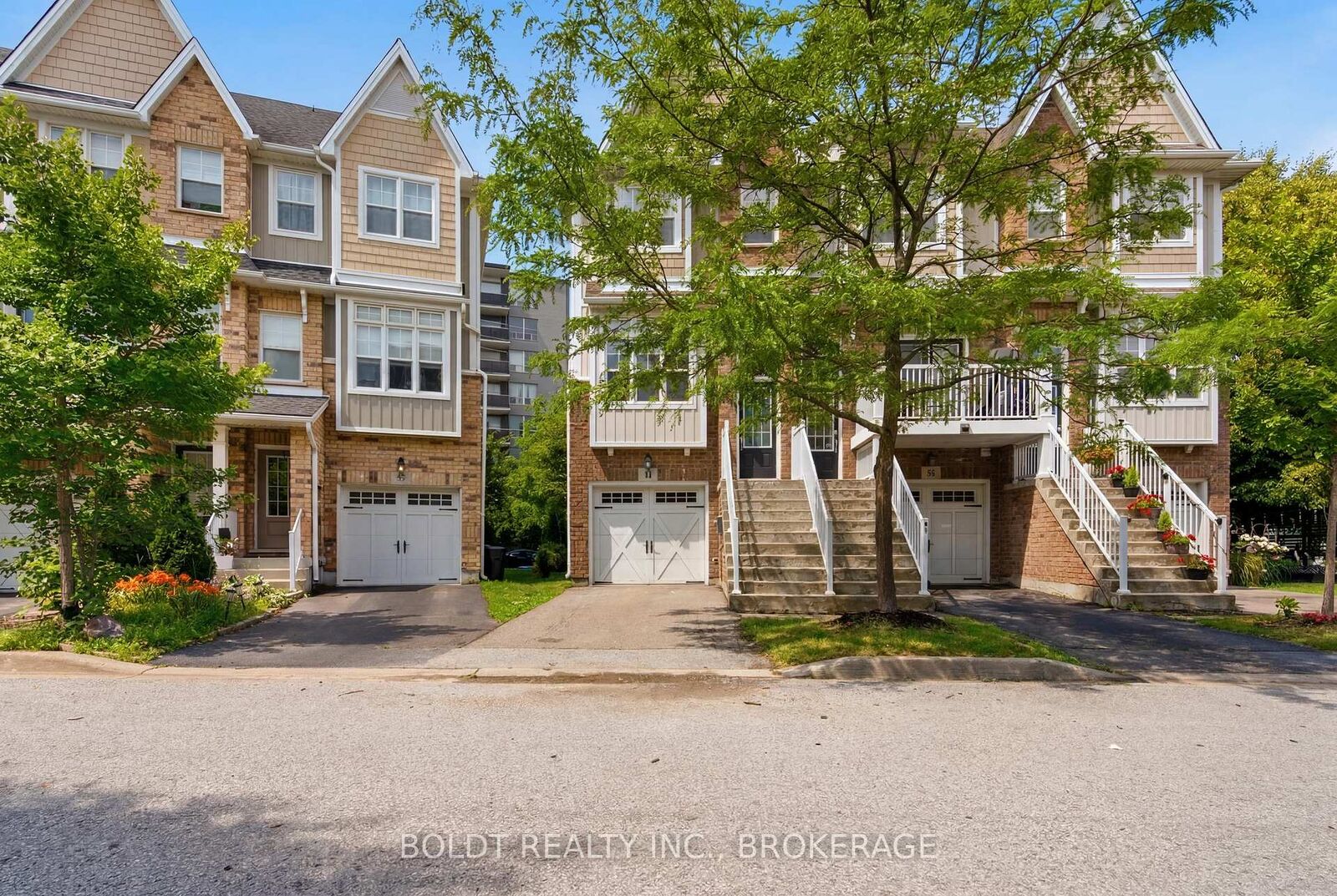 Property Photo:  41 Durksen Drive  ON L2R 0A7 