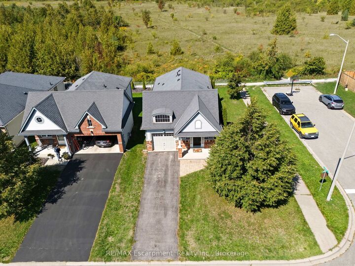 Property Photo: 70 Cook Street ON K9V 0C7