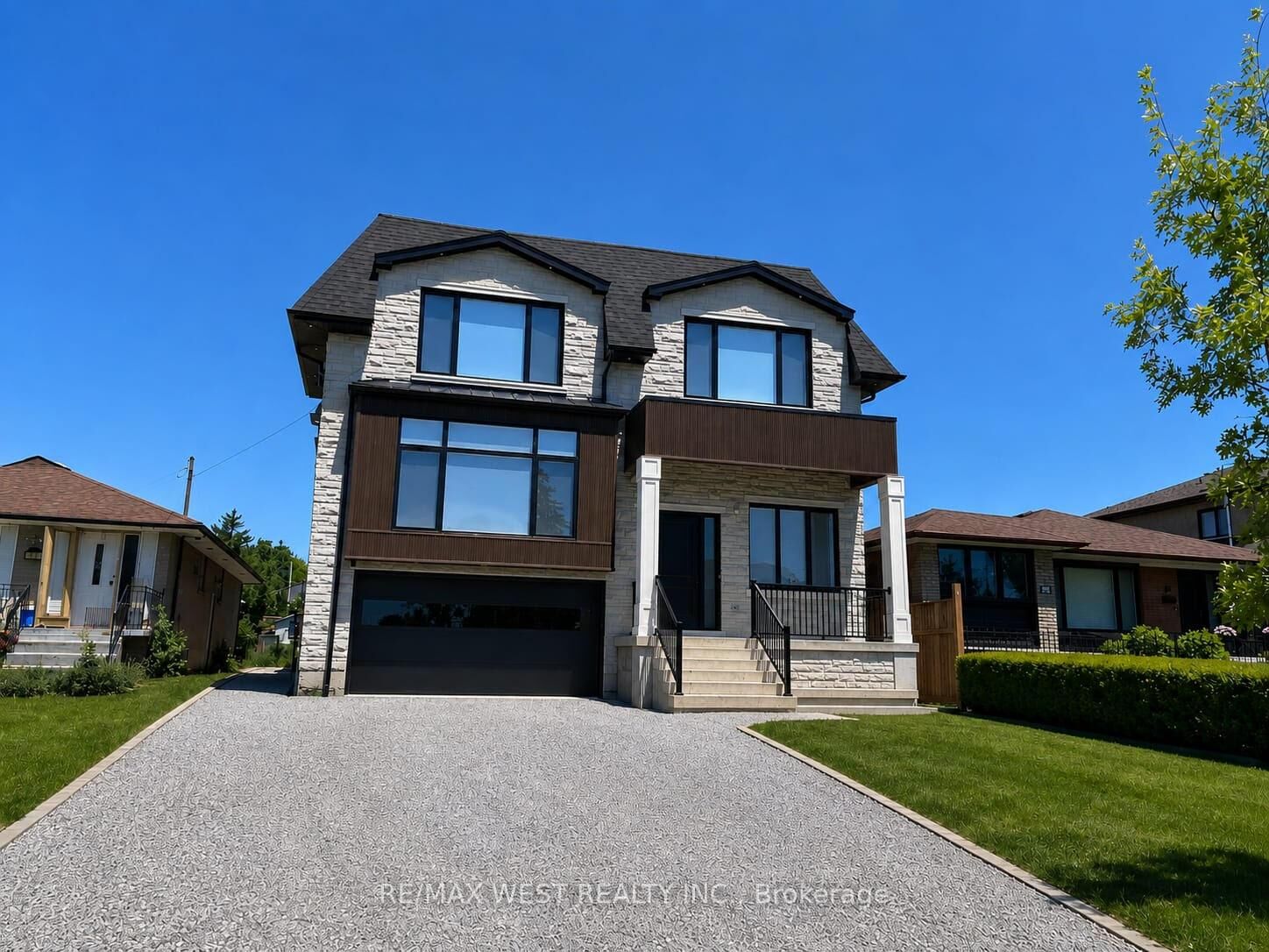 Property Photo:  58 Aura Lea Boulevard Garden Suite  ON M9M 1K5 