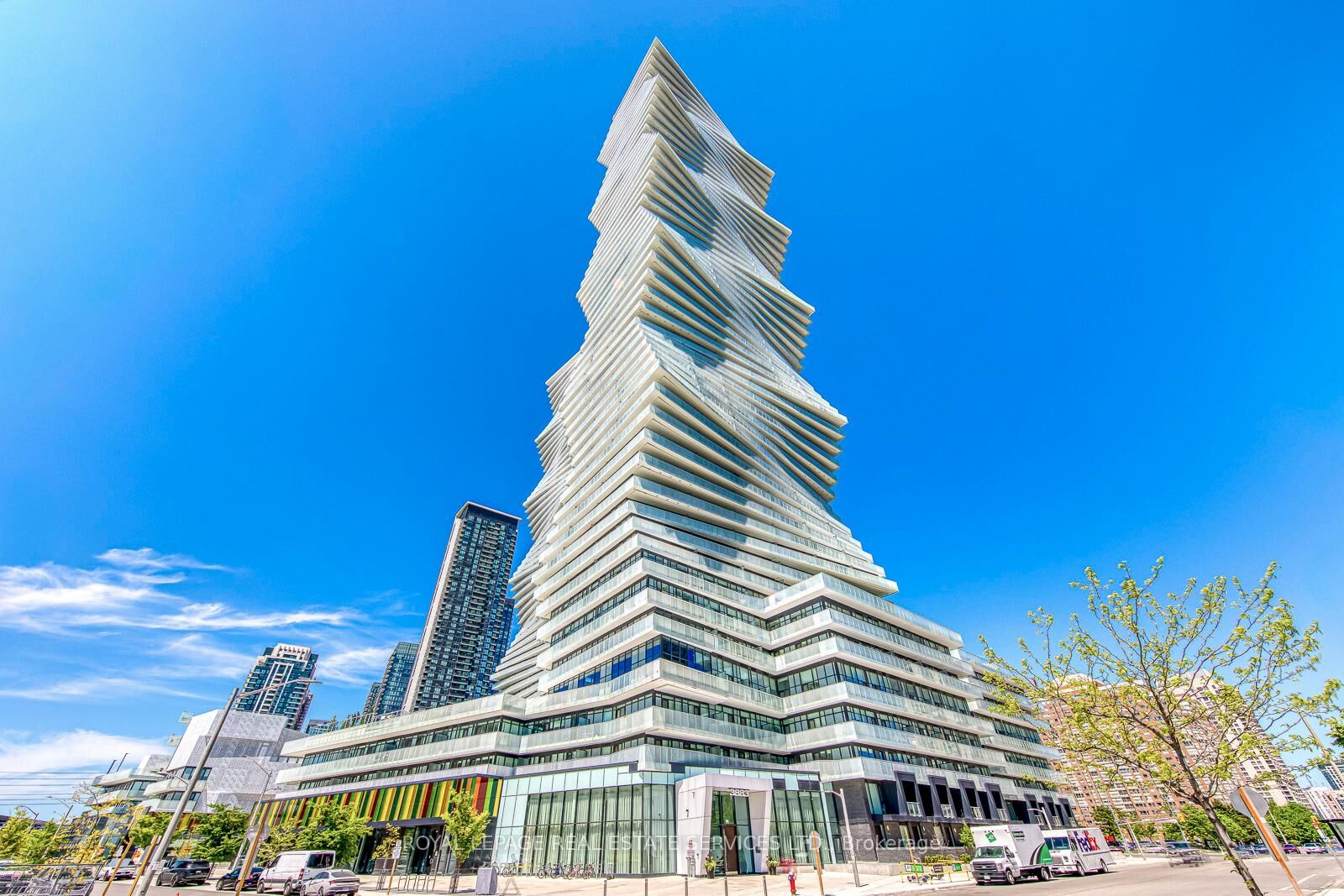 Property Photo:  3883 Quartz Road 4908  ON L5B 0M4 
