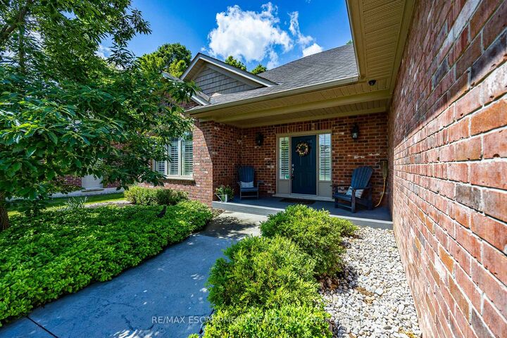 Property Photo: 122 Don Jon Boulevard ON N0A 1N7