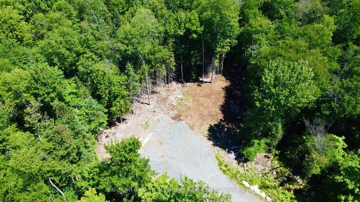 Property Photo:  2 Foxwood Court  ON P1H 2N5 