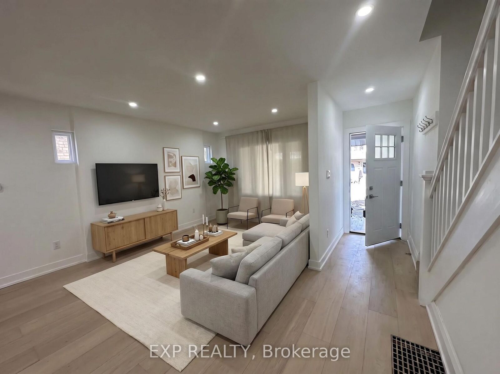 Property Photo:  926 Greenwood Avenue  ON M4J 4C1 