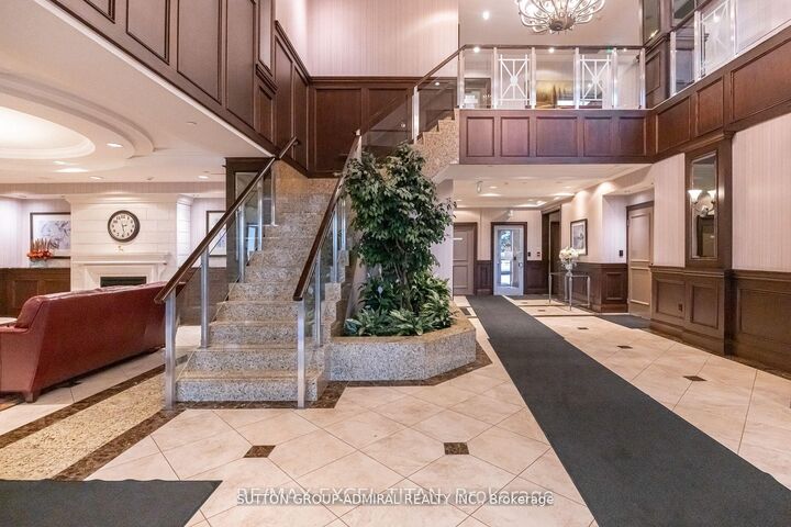 Property Photo:  7 North Park Road 908  ON L4J 0C9 