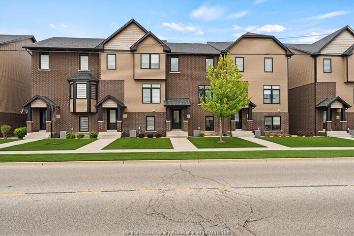 Property Photo: 735 Brownstone Road ON N8K 0A8