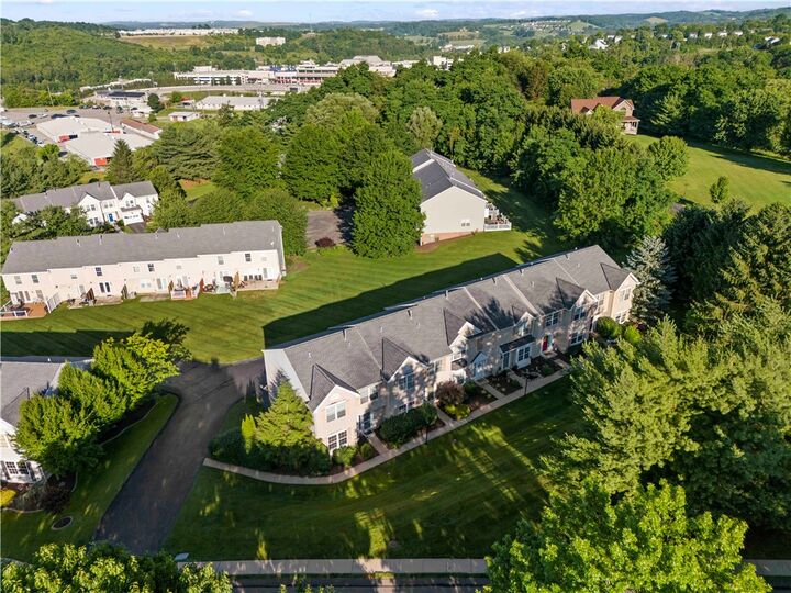 Property Photo:  1368 Meadowbrook Dr  PA 15317 