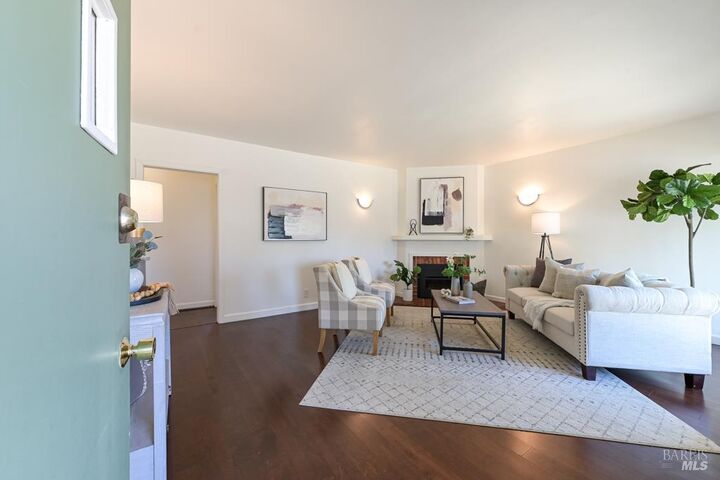 Property Photo: 36 Meadow Avenue CA 94901