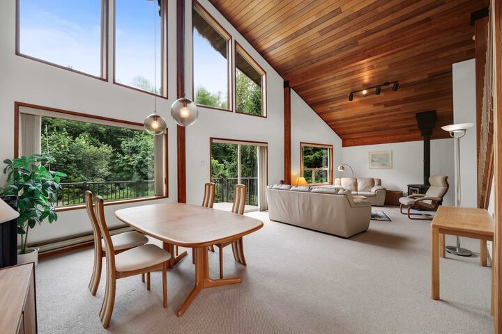 Property Photo: 1464 Maple Crescent BC V0N 1H0