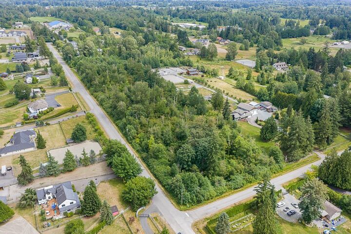 Property Photo: 12 Avenue Lt.10 BC V2Z 2Y2