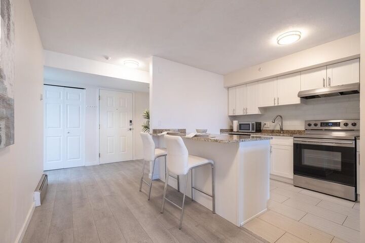 Property Photo: 15233 Pacific Avenue 108 BC V4B 1P8