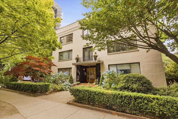Property Photo:  985 Jervis Street 6  BC V6E 2B7 