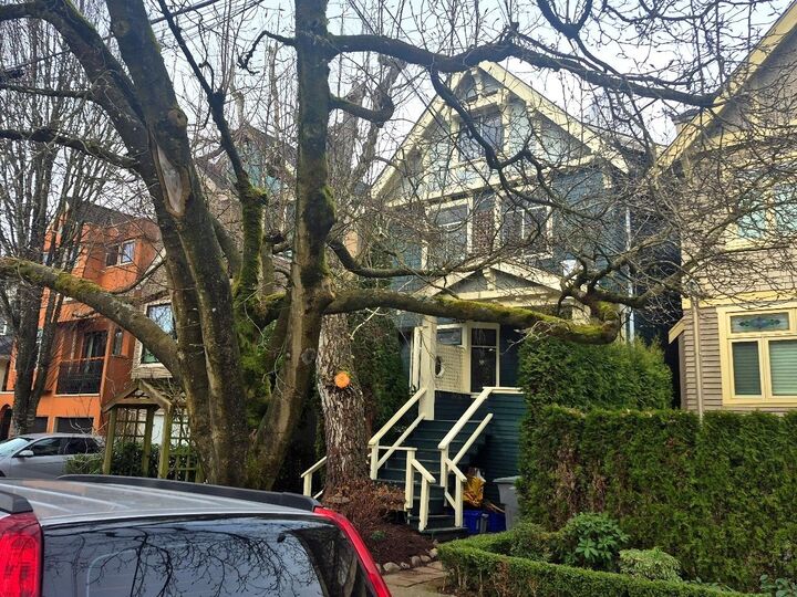 Property Photo: 2635 W 7th Avenue BC V6K 1Z2