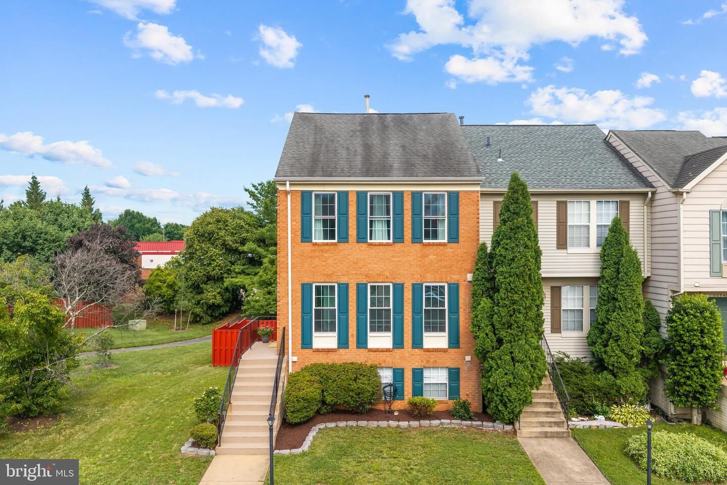 Property Photo:  20944 Rootstown Terrace  VA 20147 