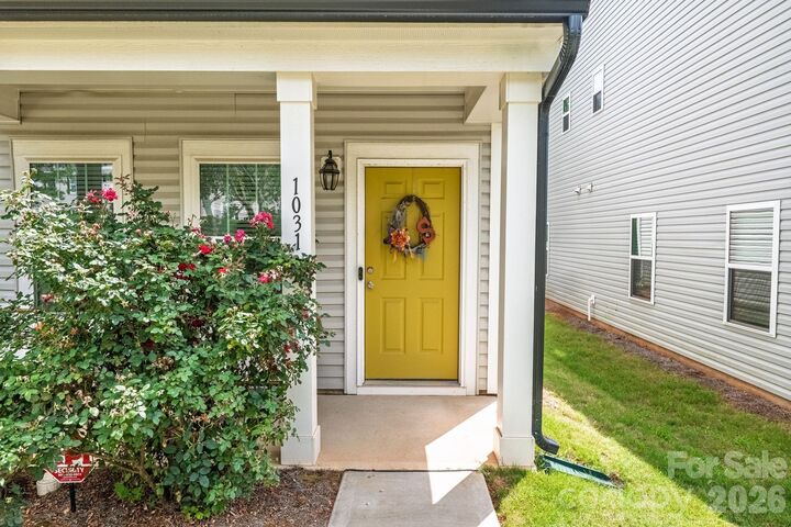 Property Photo:  1031 Plaza Walk Drive  NC 28215 