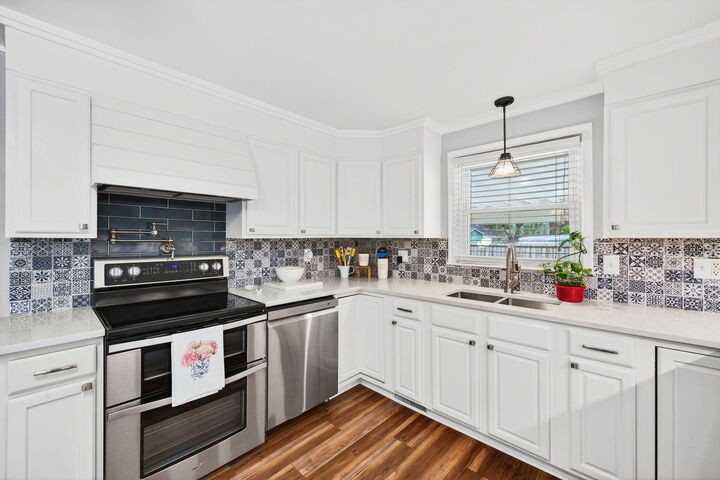 Property Photo:  4421 Highway 162  SC 29449 