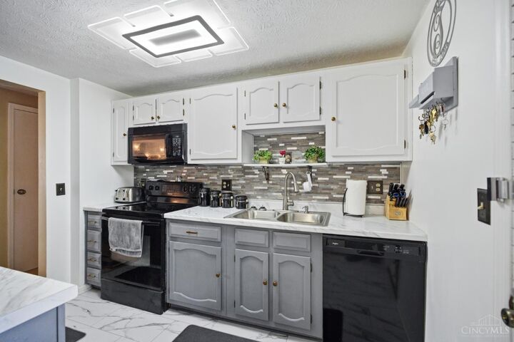 Property Photo:  5855 Winchester Drive  OH 45150 