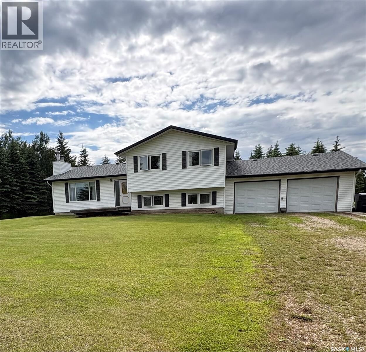 Property Photo:  136 Frank Avenue  SK S3N 1W8 