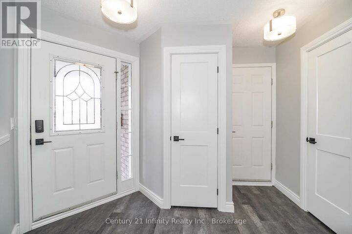 Property Photo:  178 High Street  ON L1C 4X9 