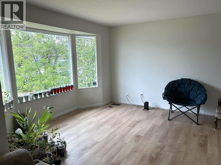 Property Photo: 450 Kelly Street BC V2M 3K5