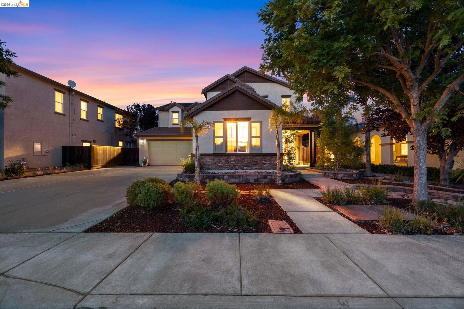 Property Photo:  738 Solitude Dr  CA 94561 