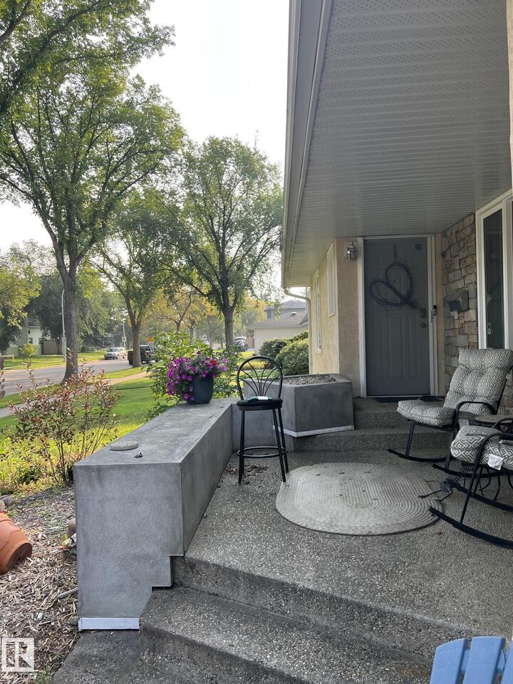 Property Photo: 7923 94 Avenue NW AB T6C 1W5