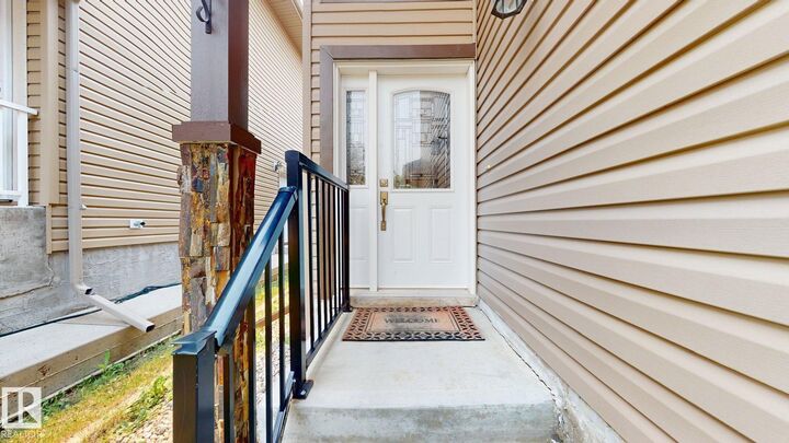 Property Photo:  5129 1B Avenue SW  AB T6X 0Z7 