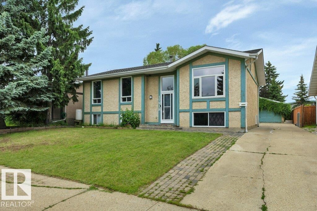 Property Photo:  17918 63A Avenue NW  AB T5T 2J2 