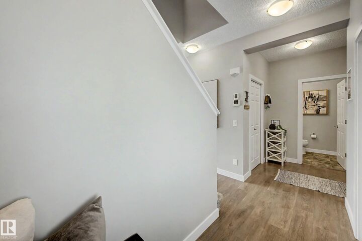 Property Photo:  22609 94A Avenue NW  AB T5T 7B2 