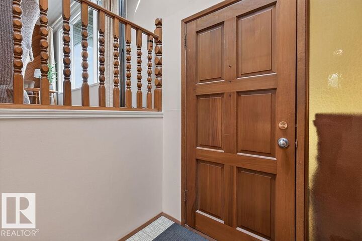 Property Photo:  20 Seymore Crescent B  AB T8N 0K9 