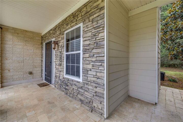 Property Photo:  201 Forrest Way  GA 30268 