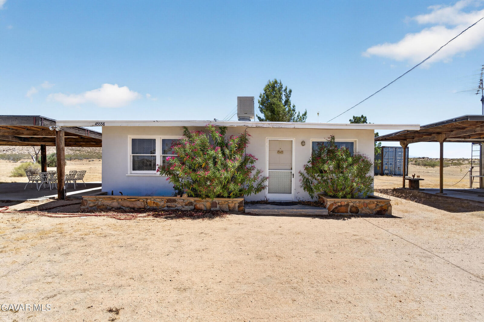 Property Photo: 45558 250th Street CA 93535