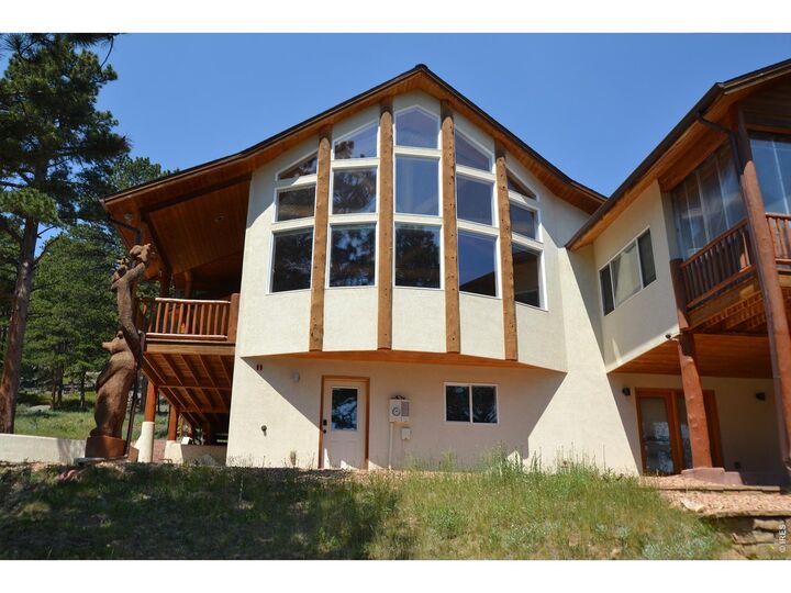 Property Photo:  221 Rockledge Cir  CO 80540 
