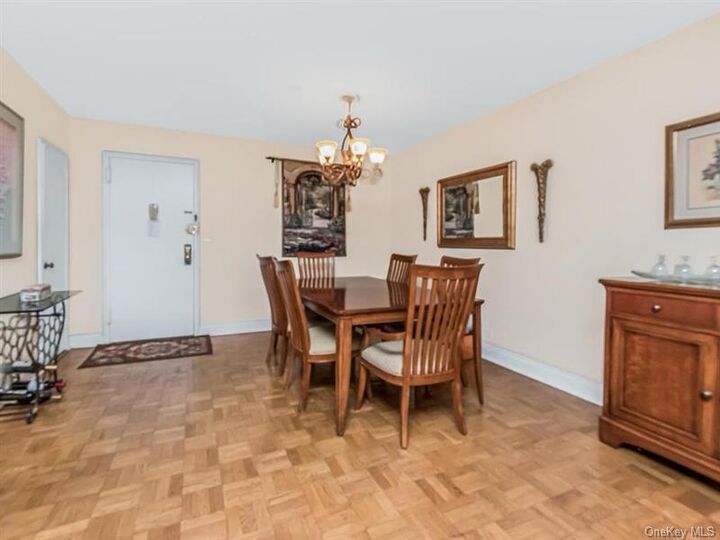 Property Photo:  3530 Henry Hudson Parkway E 5B  NY 10463 