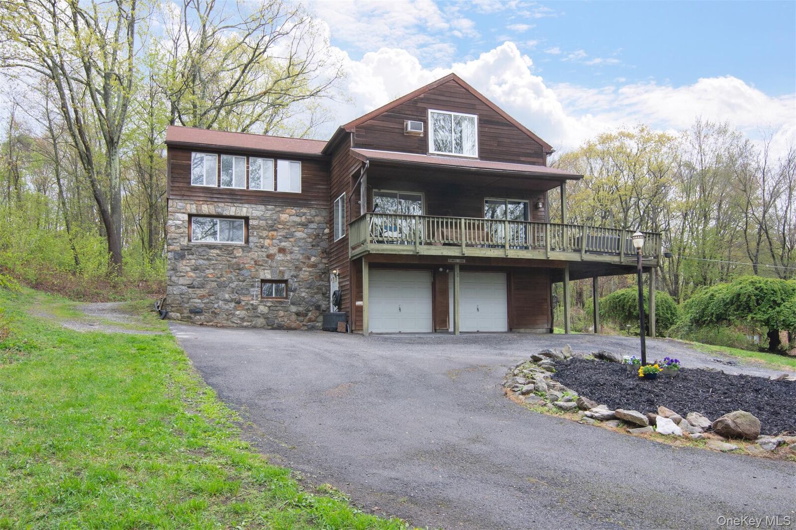 Property Photo:  16 Oskar Drive  NY 10541 