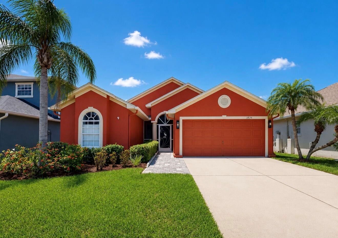 Property Photo: 1836 Raven Glen Drive FL 33570