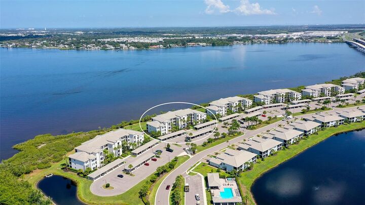Property Photo: 910 Tidewater Shores Loop 103 FL 34208