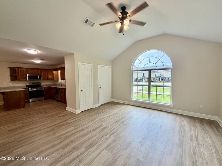 Property Photo:  2516 S Beachview Drive  MS 39564 