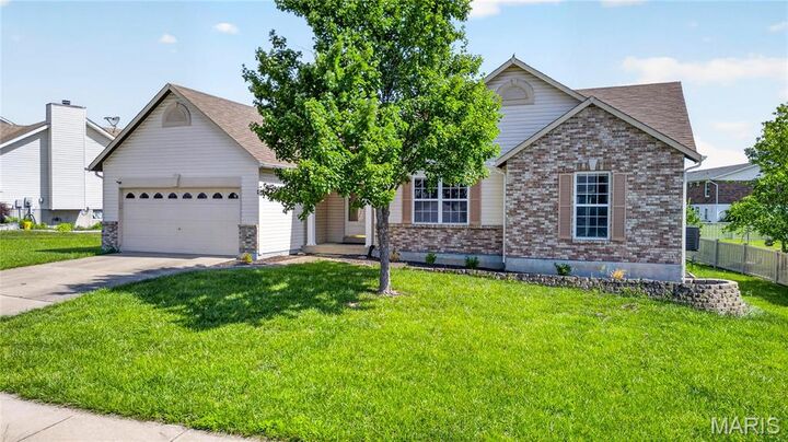 Property Photo:  1359 Sunview Drive  MO 63366 