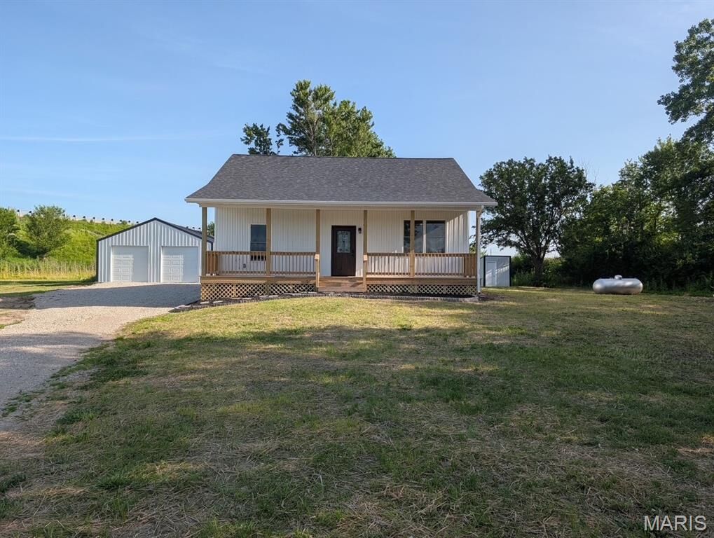 Property Photo:  2216 N 15th Avenue  IL 62056 