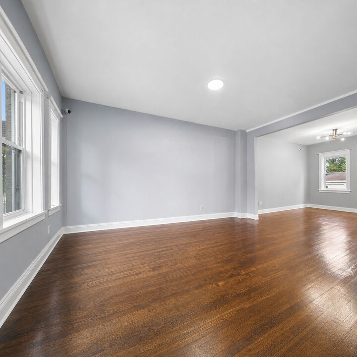 Property Photo: 7005 S Eberhart Avenue IL 60637