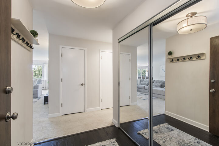 Property Photo:  2812 E Bel Aire Drive 303  IL 60004 