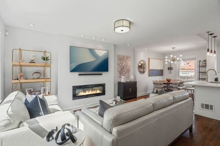 Property Photo: 1745 N Oak Park Avenue IL 60707