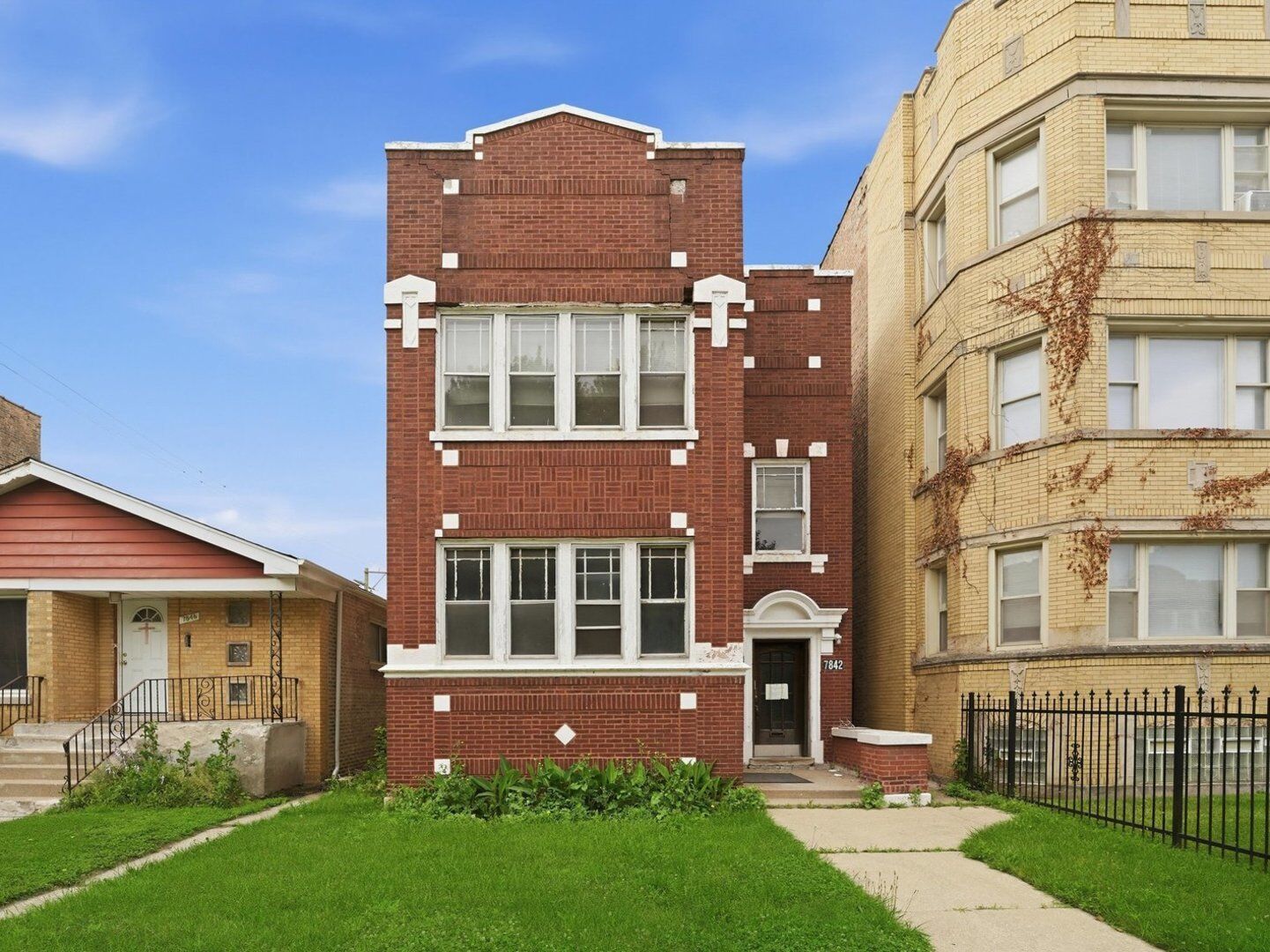Property Photo: 7842 S Constance Avenue IL 60649