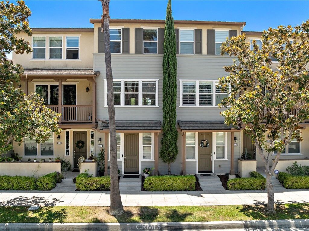 Property Photo:  806 E Prommenade  CA 91702 