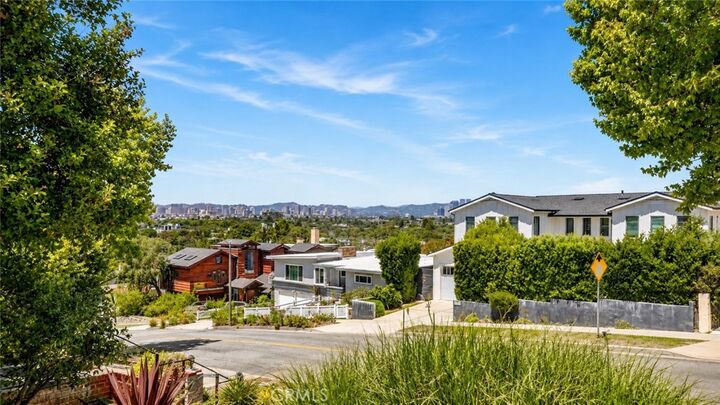 Property Photo: 3289 Inglewood Boulevard CA 90066