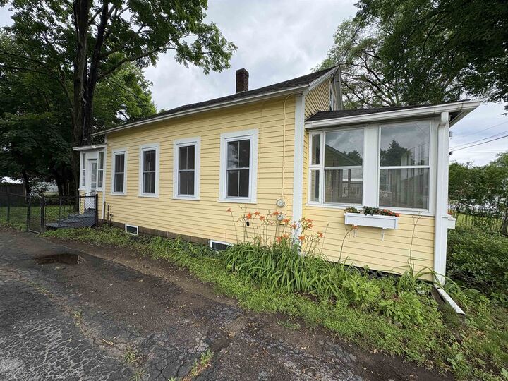 Property Photo:  89 Arlington Avenue  NH 03431 