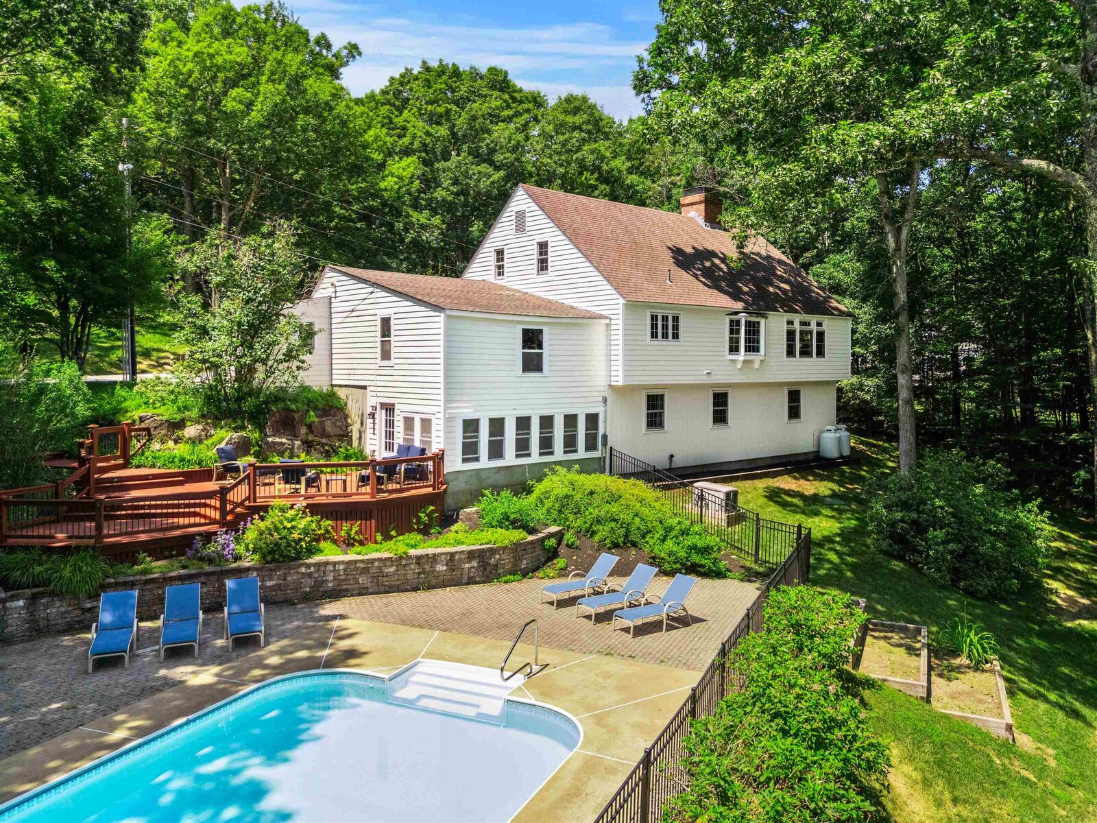Property Photo: 41 Roberts Road NH 03229