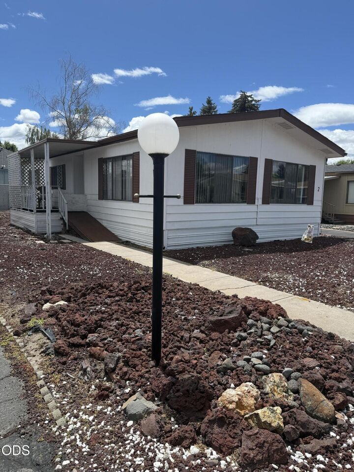 Property Photo: 3500 Summers Lane 2 OR 97603