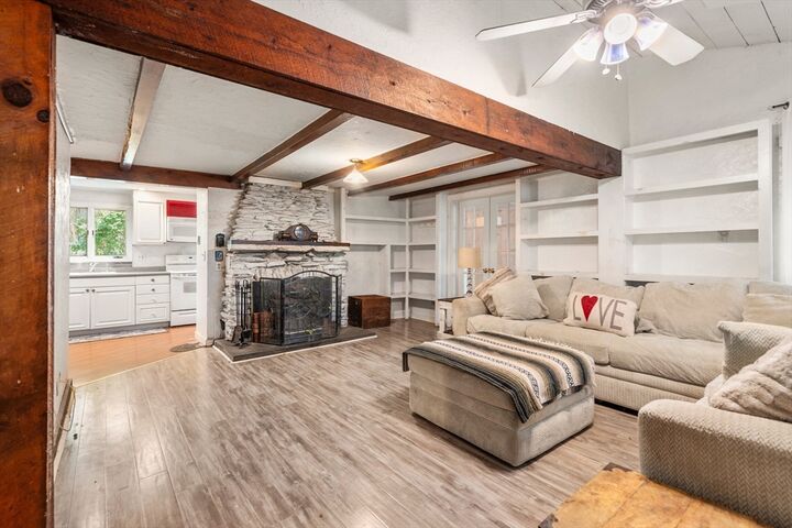 Property Photo:  7 Victoria Ave  MA 01543 